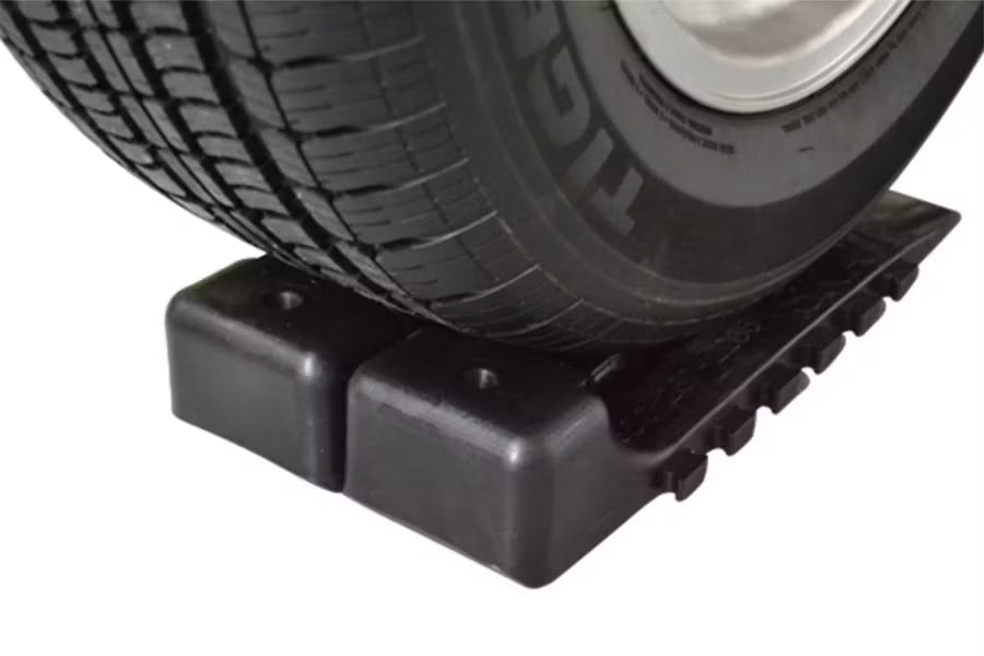 black interlocking tire skates