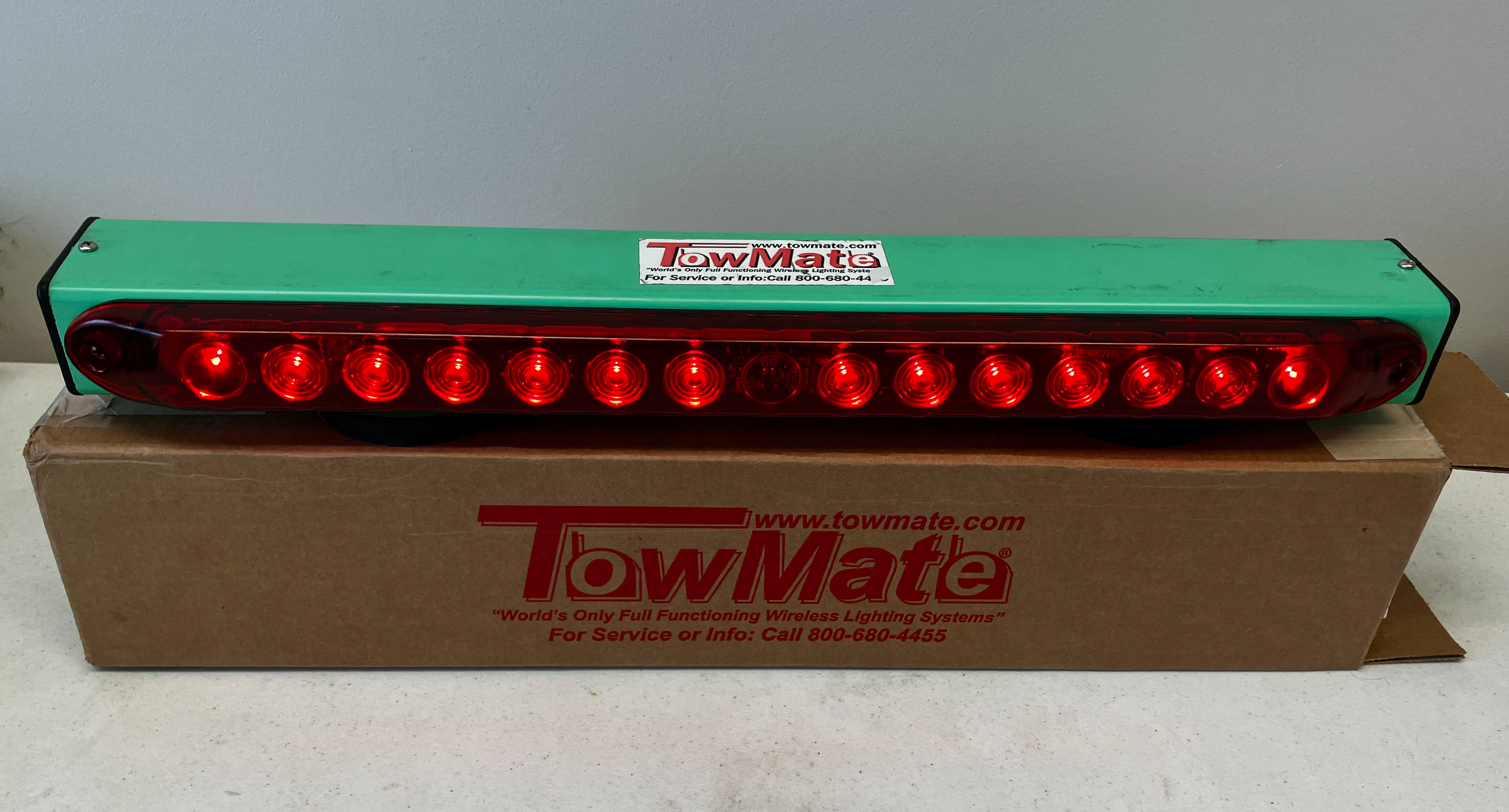 REFURBISHED TowMate 22"  Wireless Tow Light - TM-22G-REFURB