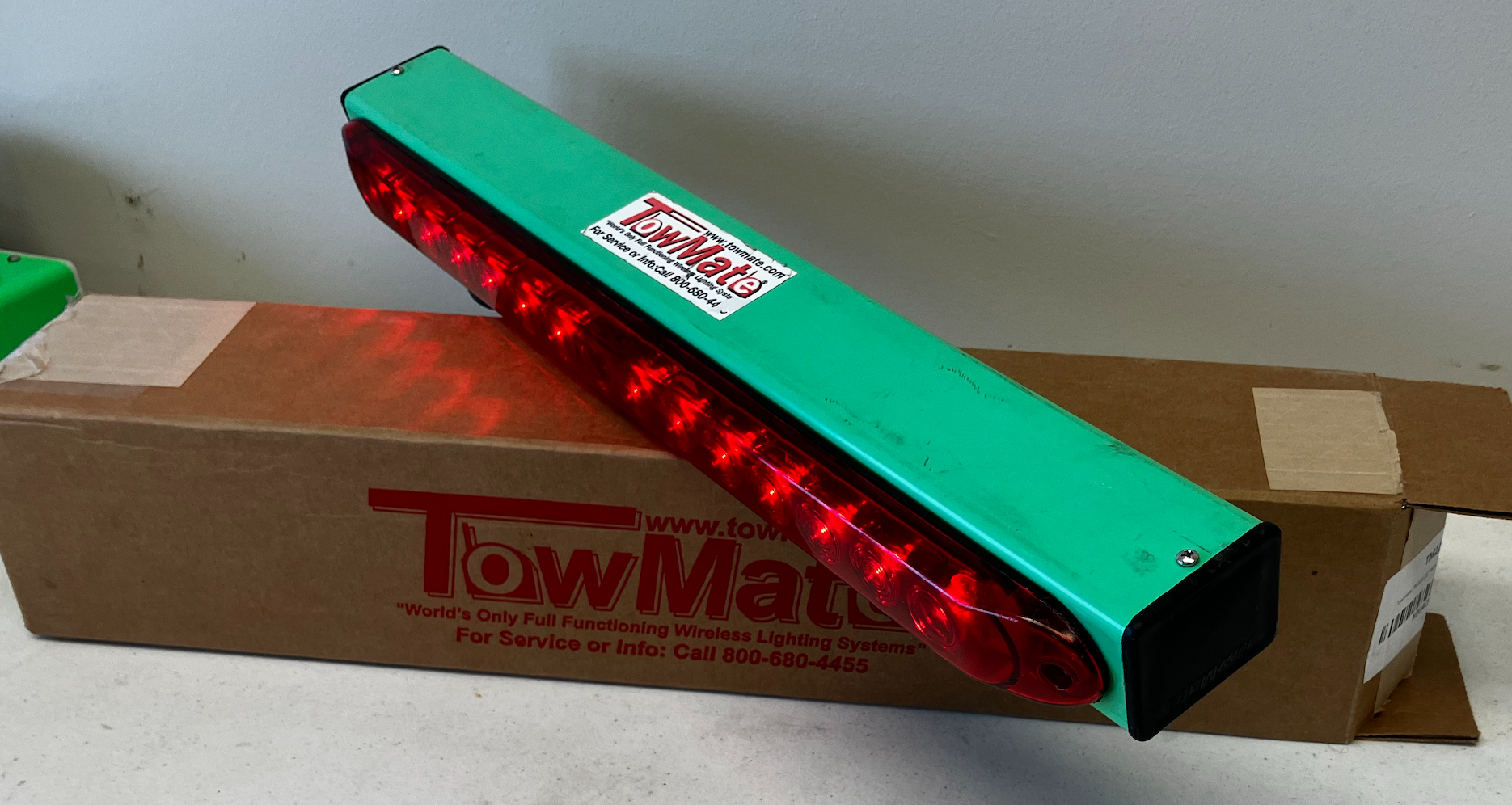 REFURBISHED TowMate 22"  Wireless Tow Light - TM-22G-REFURB